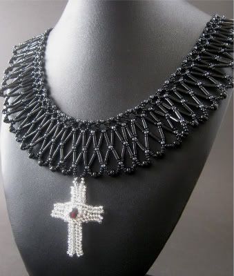 The Mourning Queen Necklace