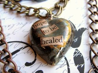 Tiered Necklace with Heart Pendant - le Boudoir Secret