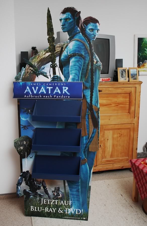 Cardboard_Cutout.jpg