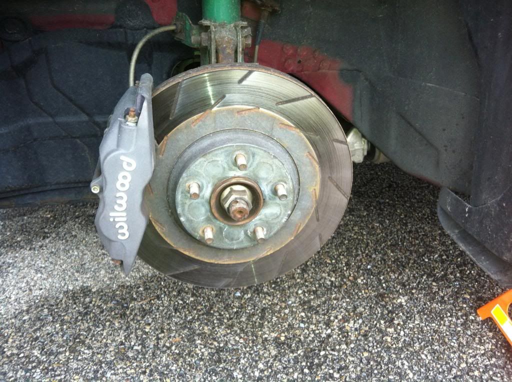 How to Change Rotors and Pads on Wilwood Superlites on 3rd Gen Altima