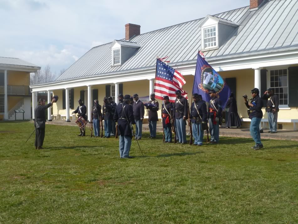 54th massachusetts colored volunteers. Flags of the 54th Regiment