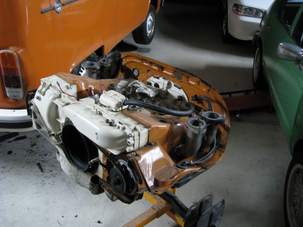 http://i169.photobucket.com/albums/u217/Silvabullit/Kombi%20rebuild/KombiRebuild005.jpg