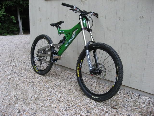 sinister r9 downhill bike