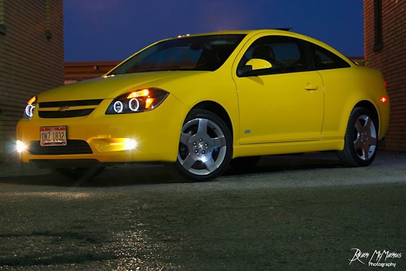 IMAGE: http://i169.photobucket.com/albums/u236/REIGNftSOLDIER/My%20Car/IMG_002.jpg