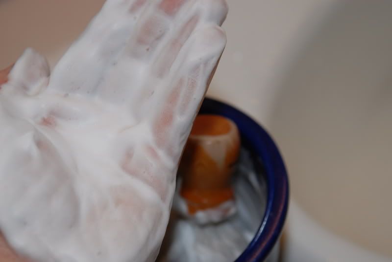 Shave Soap Pictorial No. 2 De Vergulde Hand (LOTS of Pics) TheShaveDen