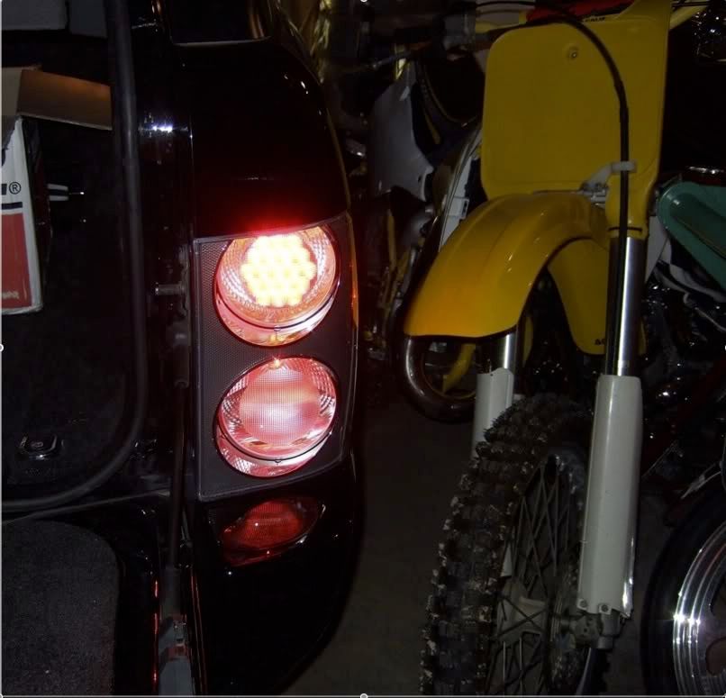 How To Remove rear tail lights w/PICS Range Rovers Forum